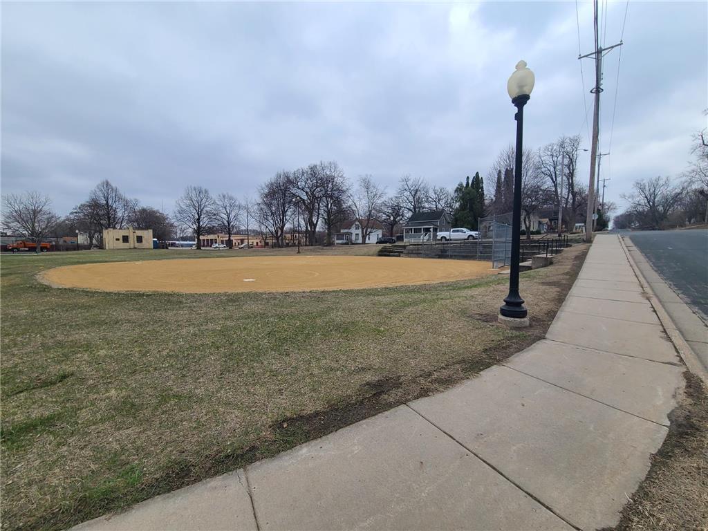 306 5th Street W Hastings MN 55033 7047259 image5