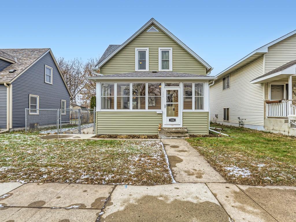 306 6th Avenue S South Saint Paul MN 55075 6466110 image1