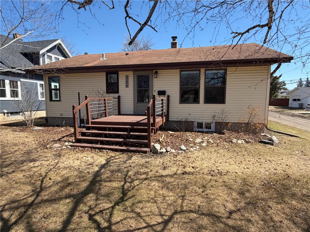 306 7th Avenue NE Roseau MN 56751 7058820 image1