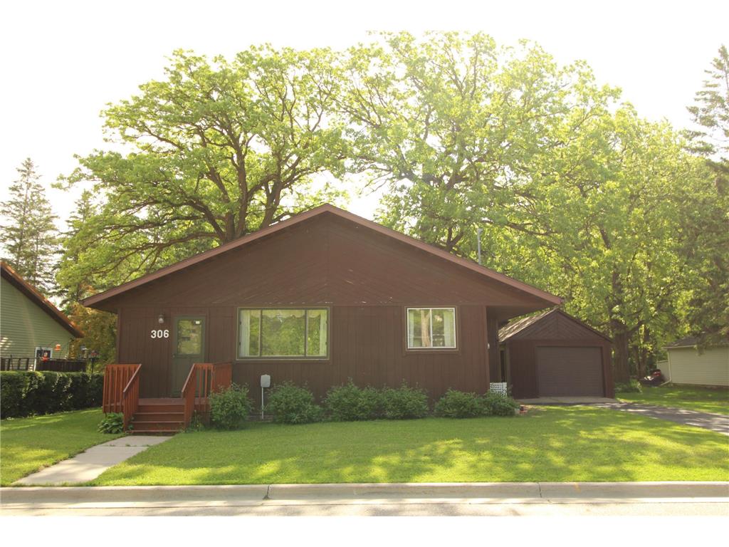 306 7th Avenue SE Roseau MN 56751 6549188 image1