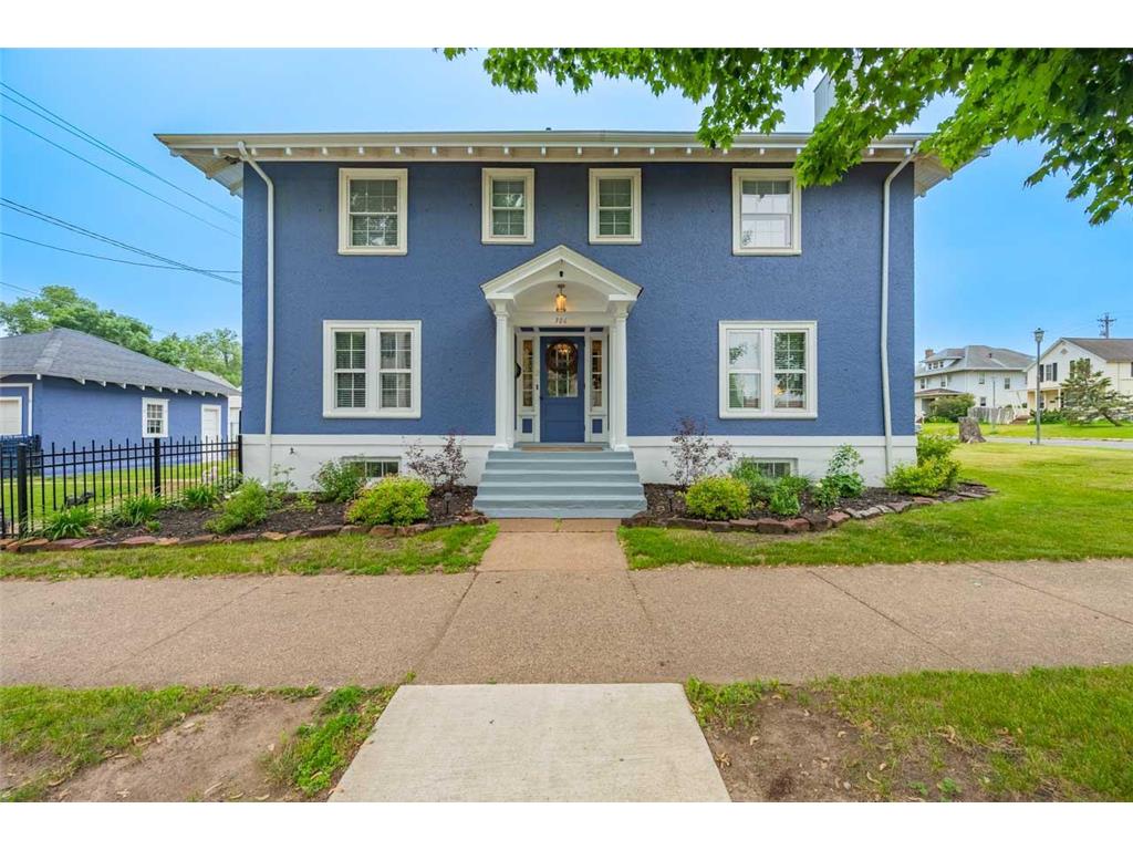 306 E 21st Street Hibbing MN 55746 7101186 image1