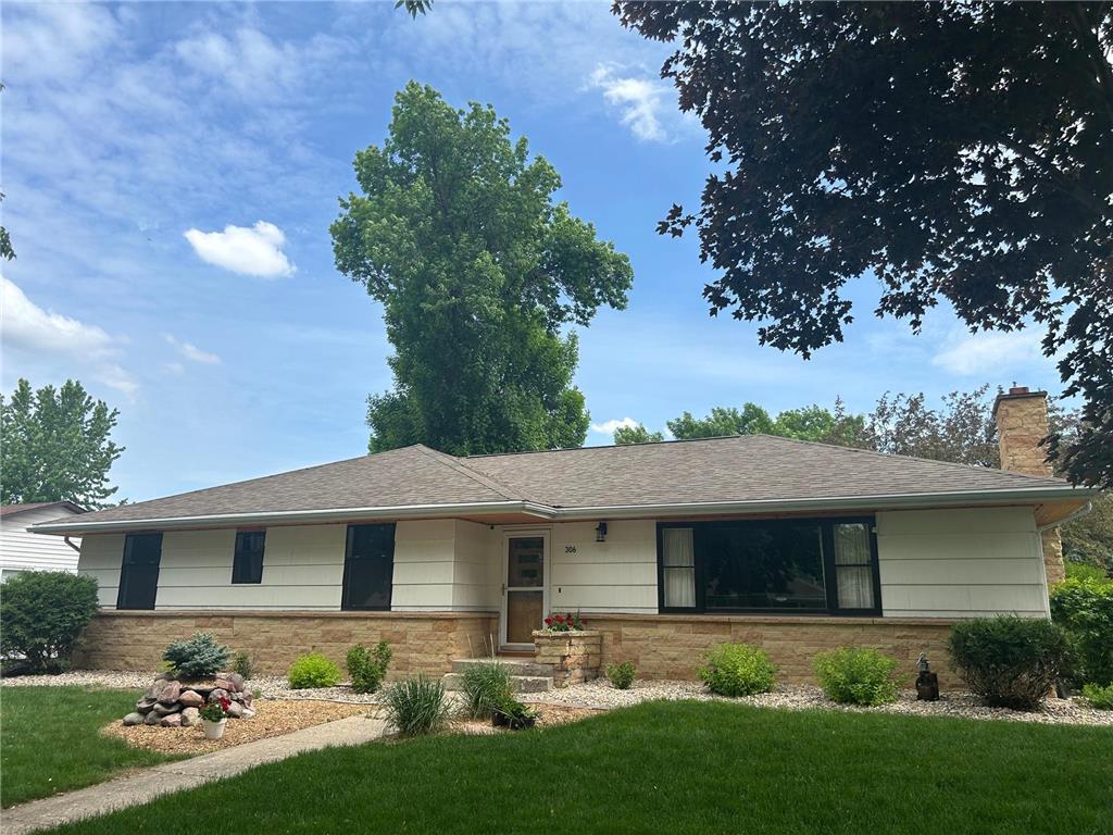 306 E 2nd Street Minneota MN 56264 7051465 image1