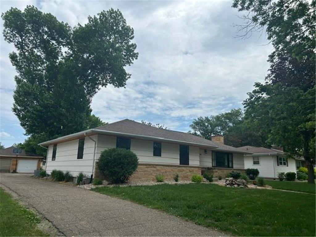 306 E 2nd Street Minneota MN 56264 7051465 image26