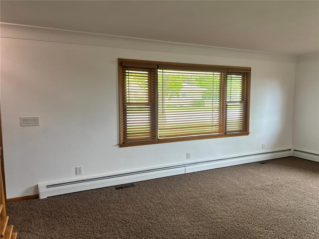 306 E 5th Street N Truman MN 56088 7080749 image14