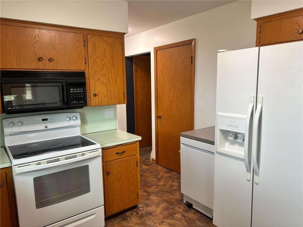 306 E 5th Street N Truman MN 56088 7080749 image24
