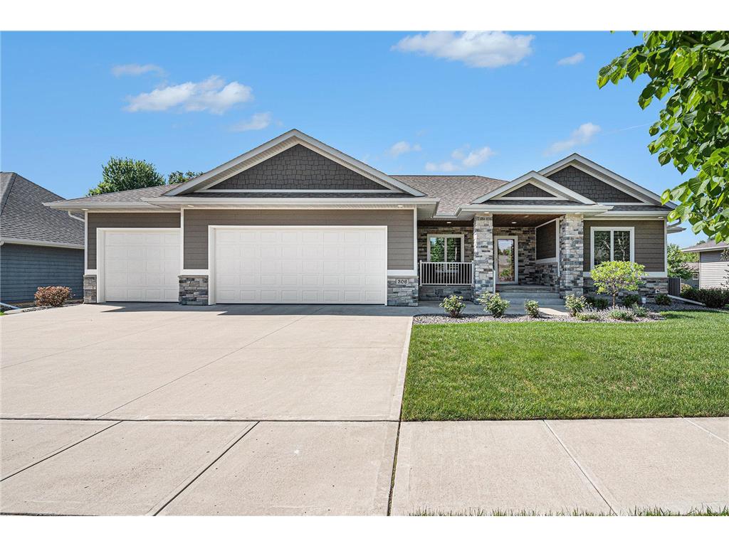306 E Veterans Drive Luverne MN 56156 6722366 image1
