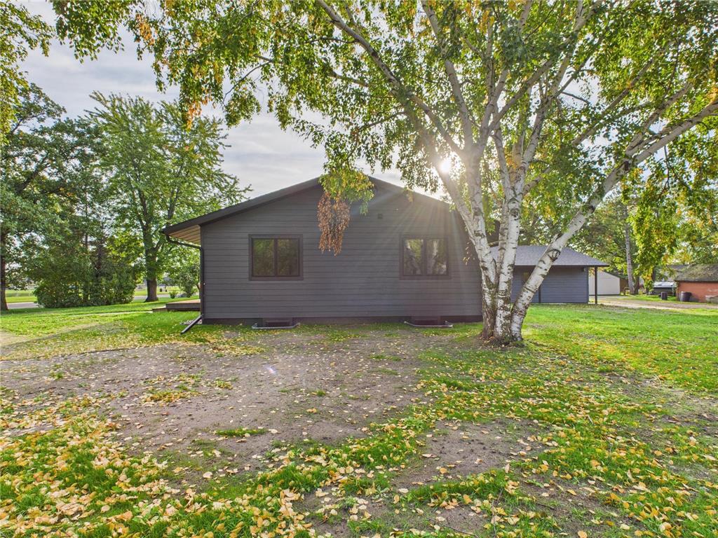 306 Elk Street NW Warroad MN 56763 6766140 image7