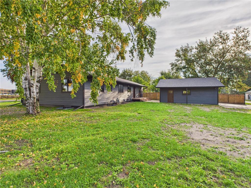 306 Elk Street NW Warroad MN 56763 6766140 image8