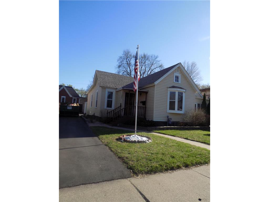 306 Goodhue Street Saint Paul MN 55102 7057110 image1