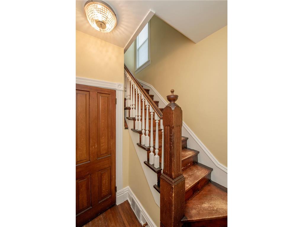 306 Harrison Avenue Saint Paul MN 55102 7044080 image28