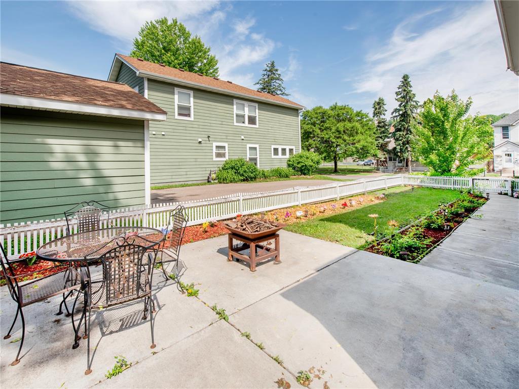 306 Harrison Avenue Saint Paul MN 55102 7044080 image36