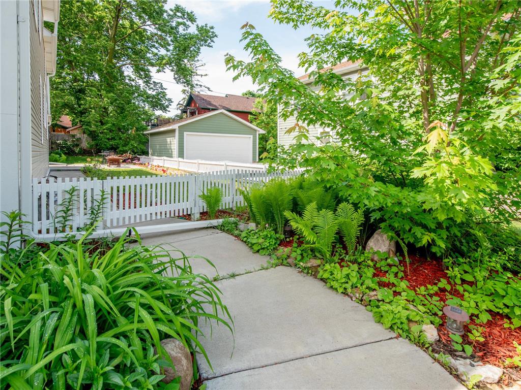 306 Harrison Avenue Saint Paul MN 55102 7044080 image41