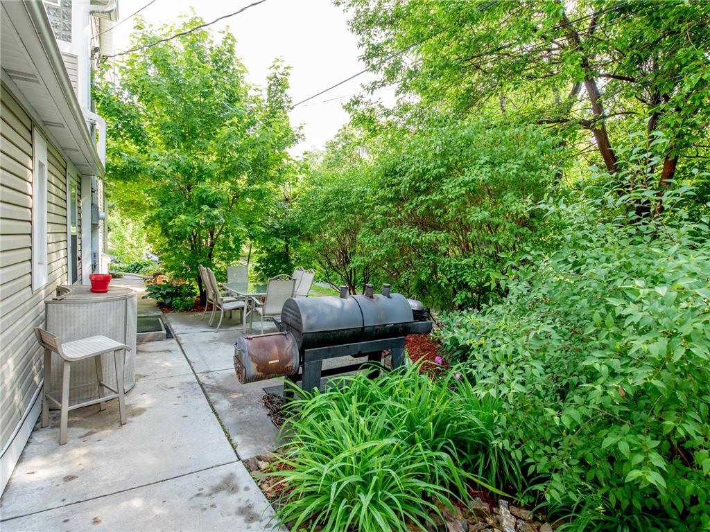 306 Harrison Avenue Saint Paul MN 55102 7044080 image48