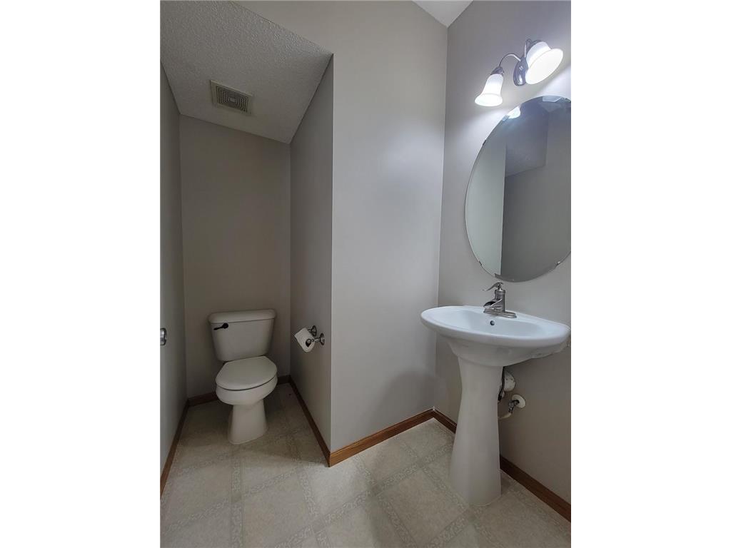 306 Heritage Trail Circle Pines MN 55014 7005326 image11