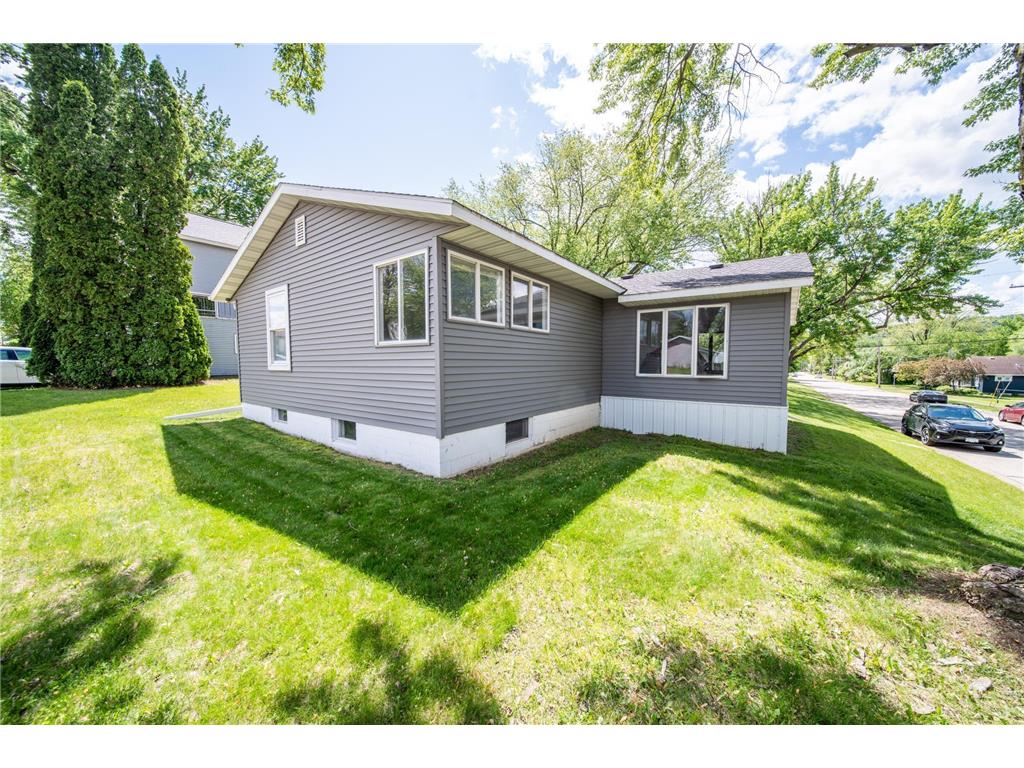 306 Hiawatha Drive E Wabasha MN 55981 6721352 image23