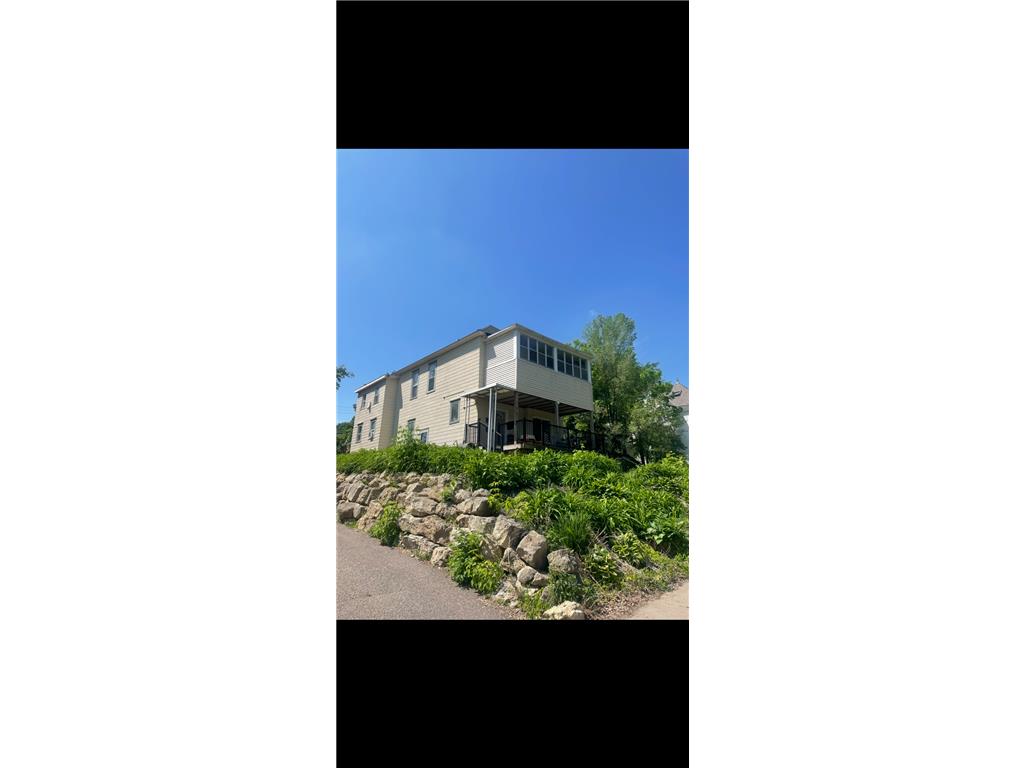 306 King Street W Saint Paul MN 55107 7036446 image1