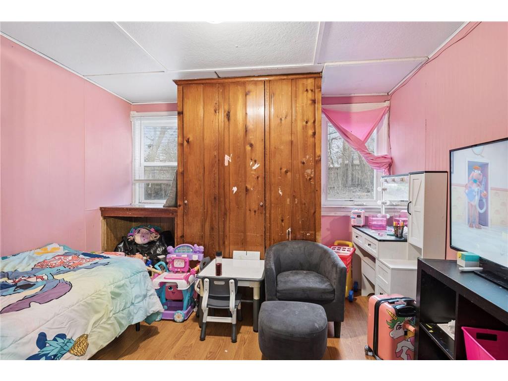 306 King Street W Saint Paul MN 55107 7036446 image13