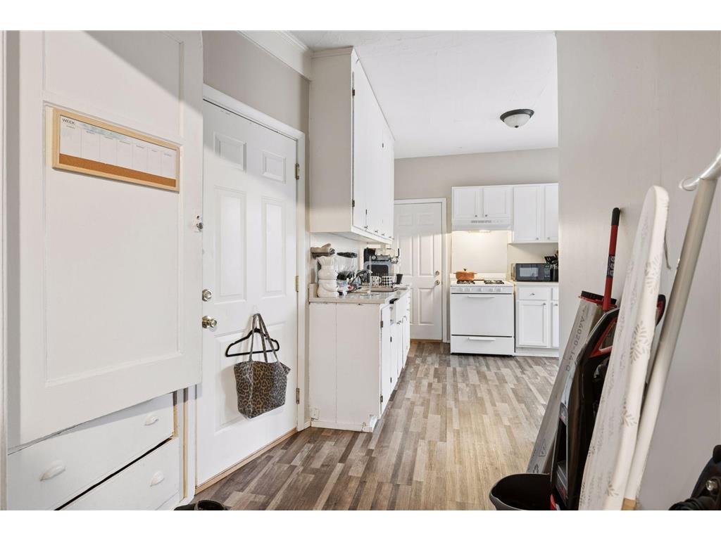 306 King Street W Saint Paul MN 55107 7036446 image18