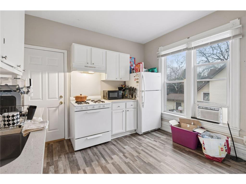 306 King Street W Saint Paul MN 55107 7036446 image19