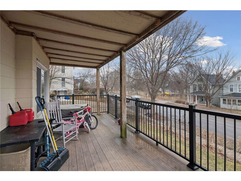 306 King Street W Saint Paul MN 55107 7036446 image2