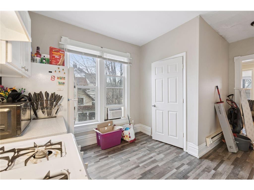 306 King Street W Saint Paul MN 55107 7036446 image20