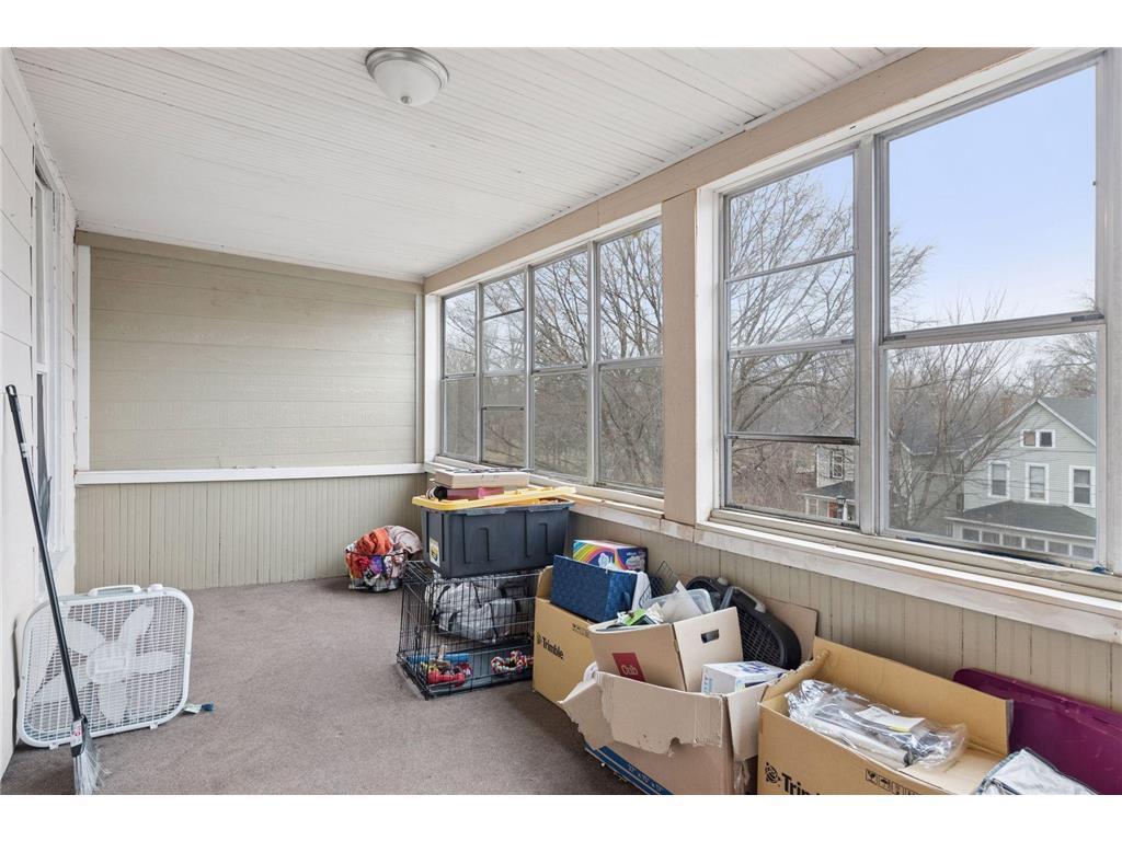 306 King Street W Saint Paul MN 55107 7036446 image28