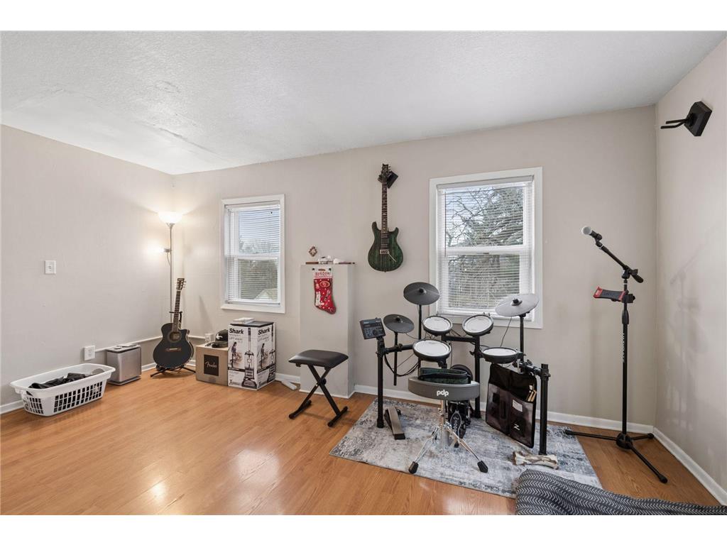 306 King Street W Saint Paul MN 55107 7036446 image38