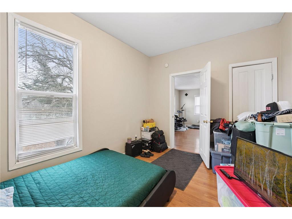 306 King Street W Saint Paul MN 55107 7036446 image43