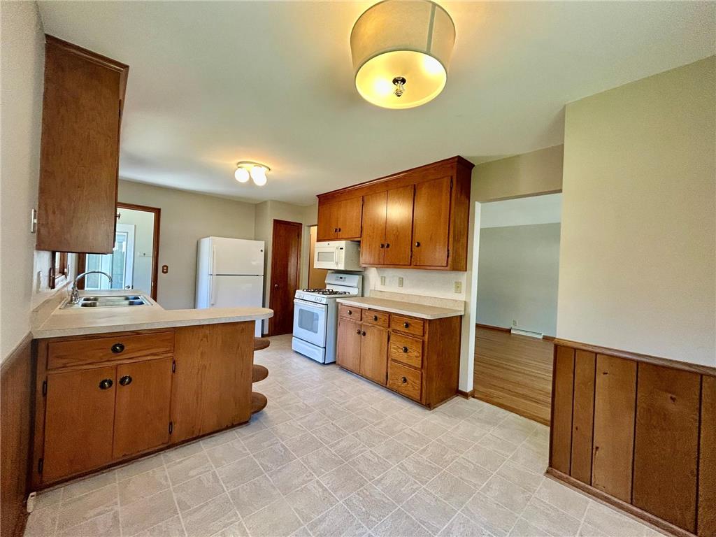 306 Madison Avenue S Edina MN 55343 7067454 image4