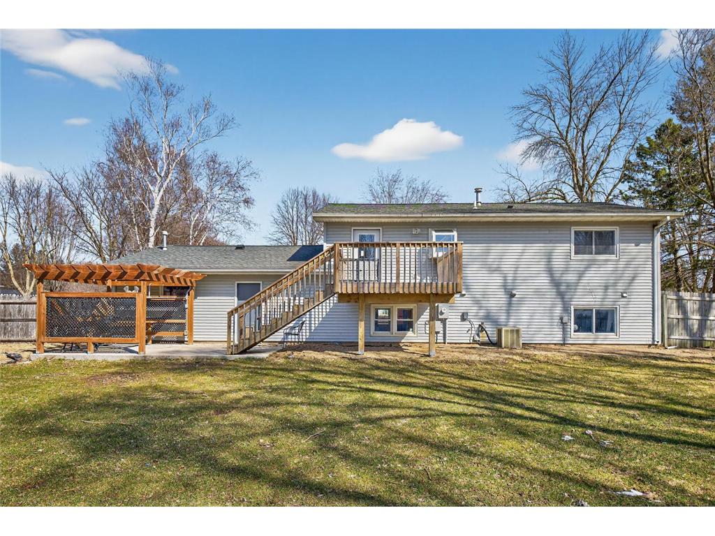 306 Parkview Curve Zumbrota MN 55992 7043601 image17