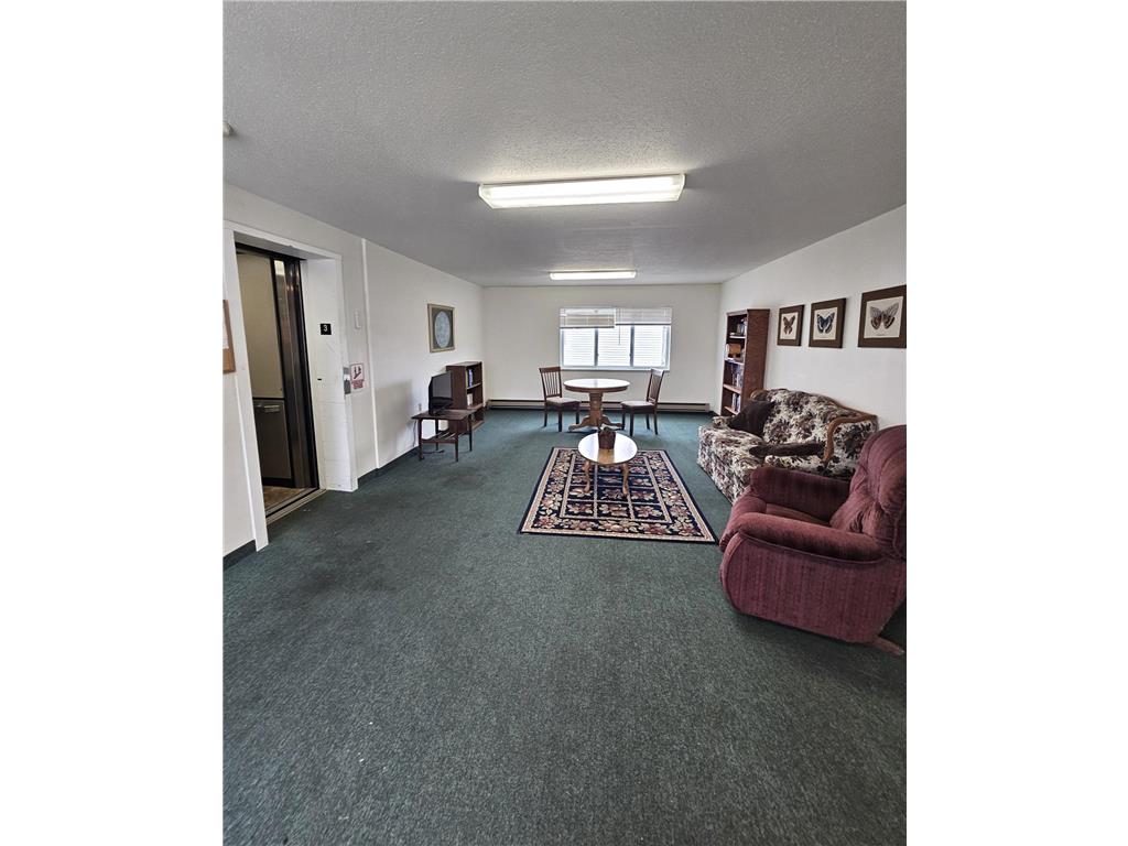 306 S East Street Caledonia MN 55921 6808253 image15