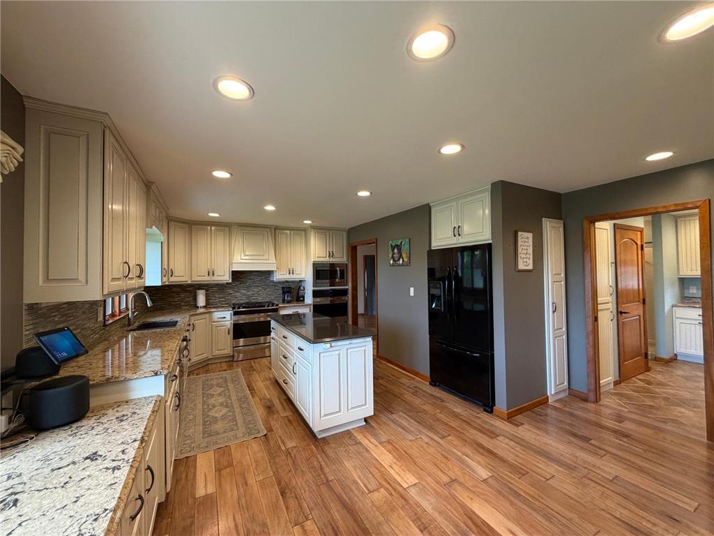 306 S Fairview Drive Luverne MN 56156 7081898 image3