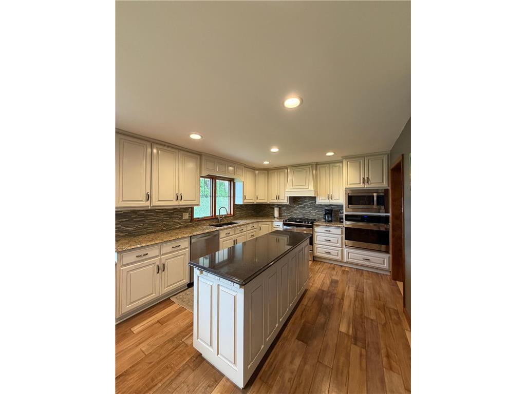 306 S Fairview Drive Luverne MN 56156 7081898 image4