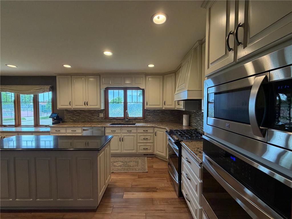 306 S Fairview Drive Luverne MN 56156 7081898 image5