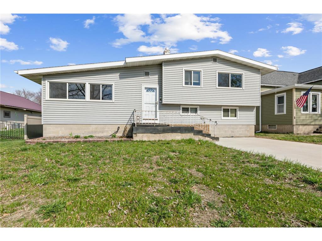 306 S Jefferson Street Houston MN 55943 6521448 image1