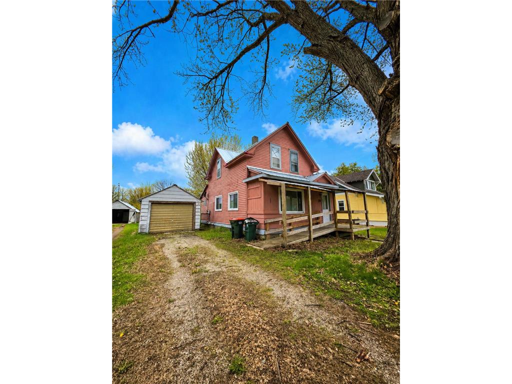 306 S Redwood Street Winthrop MN 55396 7062761 image1