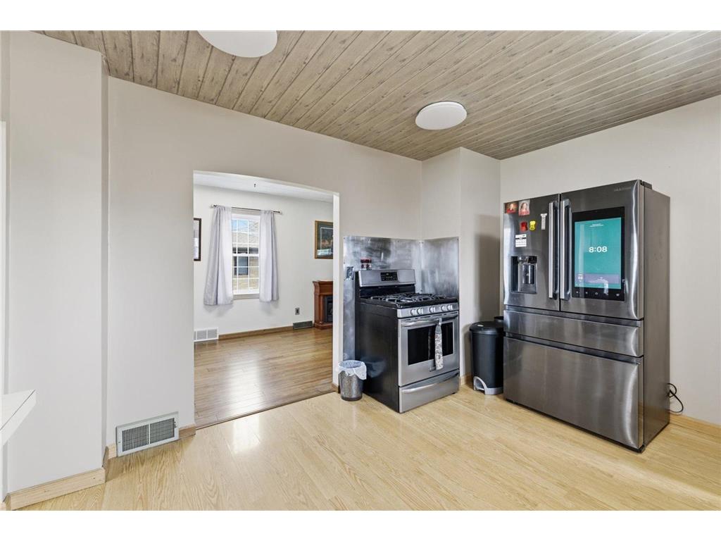 306 W 1st Ave N Aurora MN 55705 7075027 image9