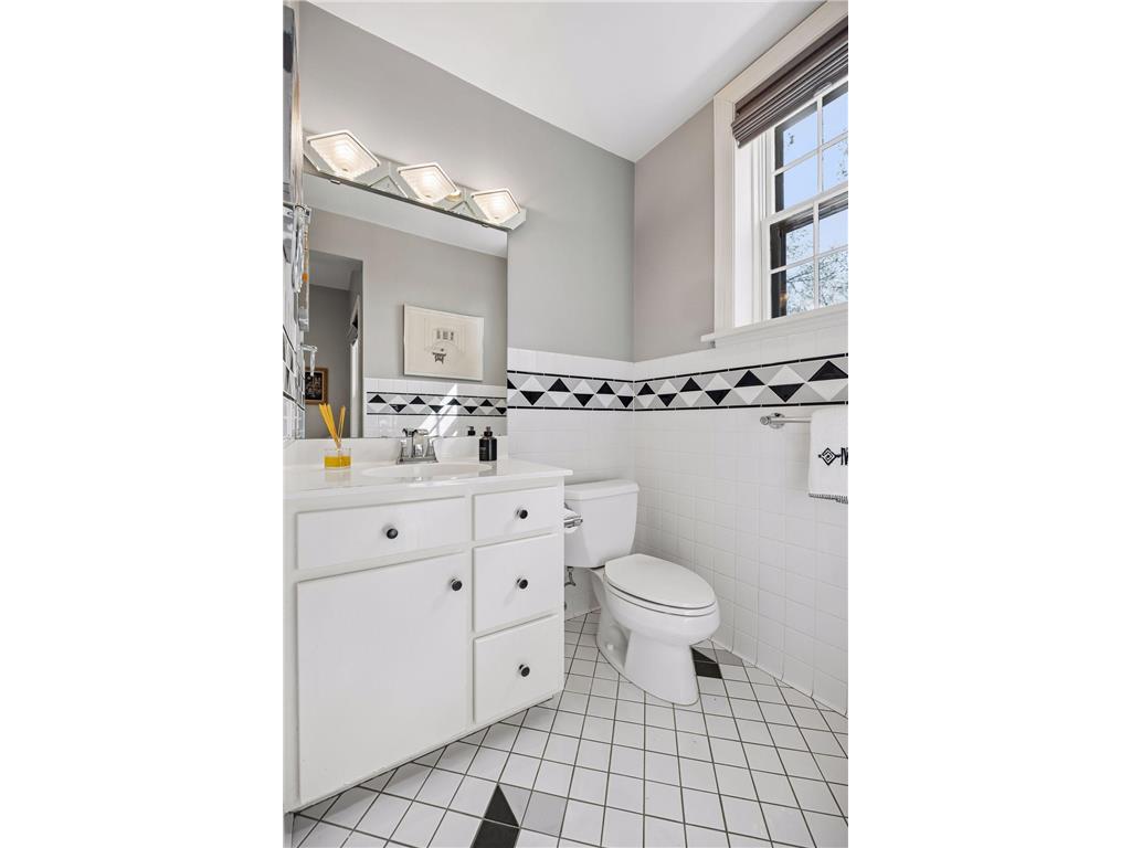 306 W Minnehaha Parkway Minneapolis MN 55419 - Minnehaha Creek 7064640 image34