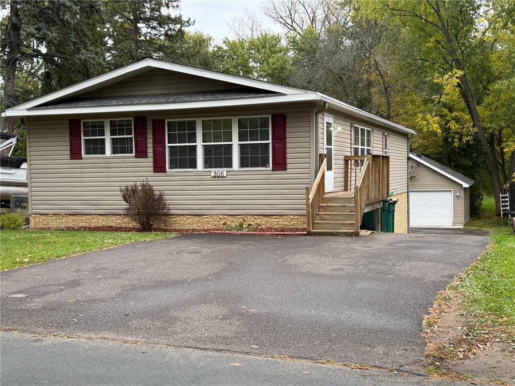 306 Warner Avenue S Willernie MN 55090 6804927 image1
