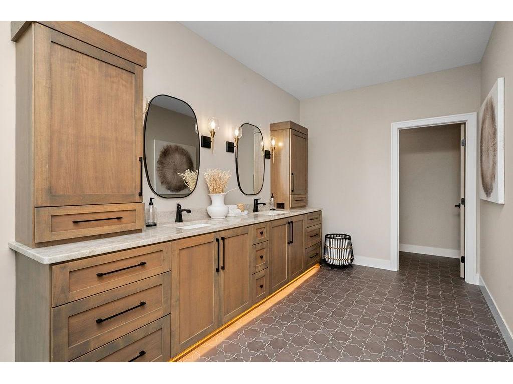 3061 Lake Shore Boulevard Minnetonka MN 55391 - Lake Minnetonka 6573116 image27