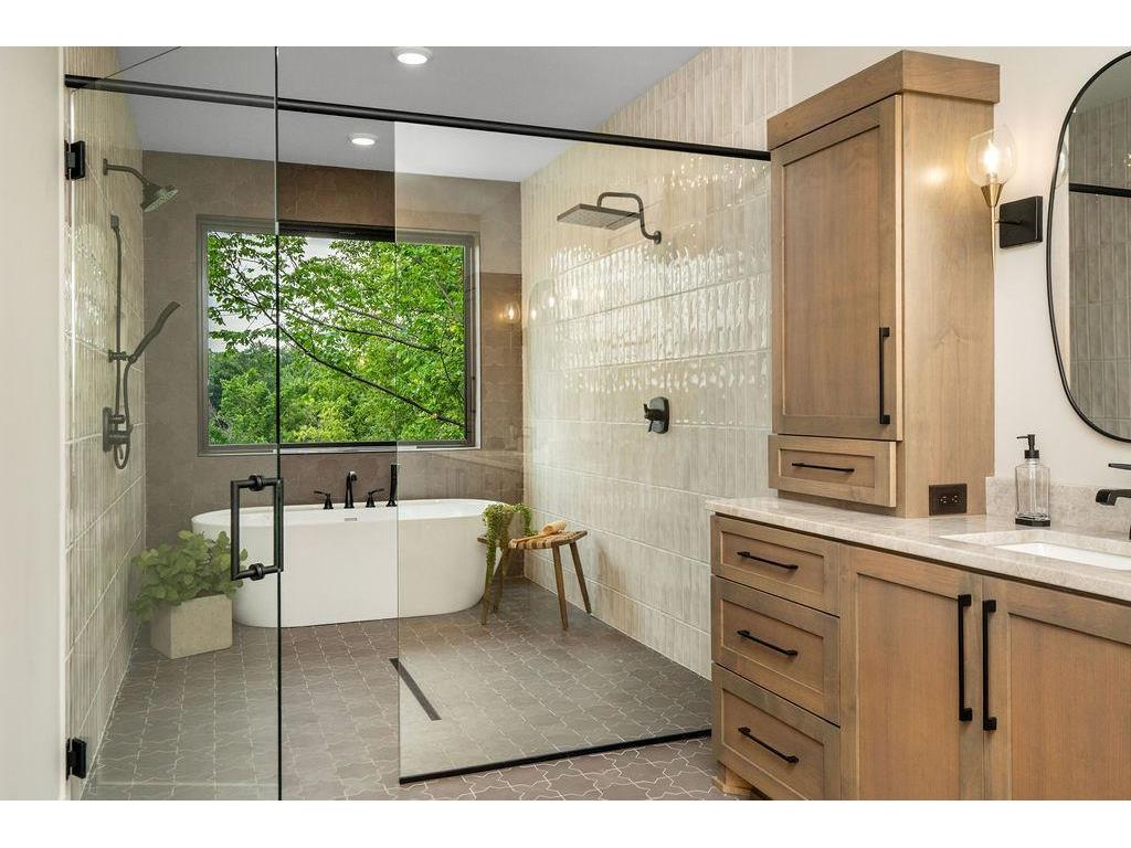 3061 Lake Shore Boulevard Minnetonka MN 55391 - Lake Minnetonka 6573116 image28