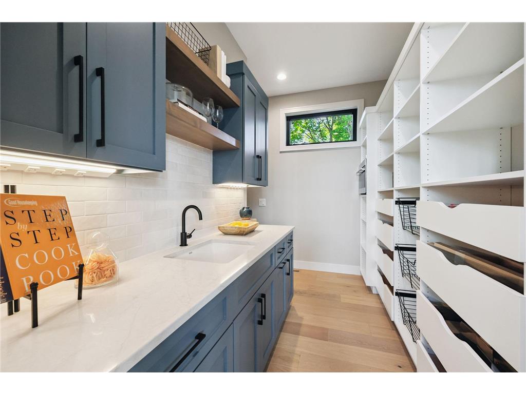 3061 Lake Shore Boulevard Minnetonka MN 55391 - Lake Minnetonka 6573116 image46