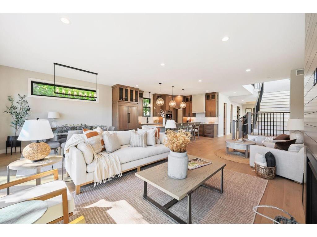 3061 Lake Shore Boulevard Minnetonka MN 55391 - Lake Minnetonka 7097286 image1