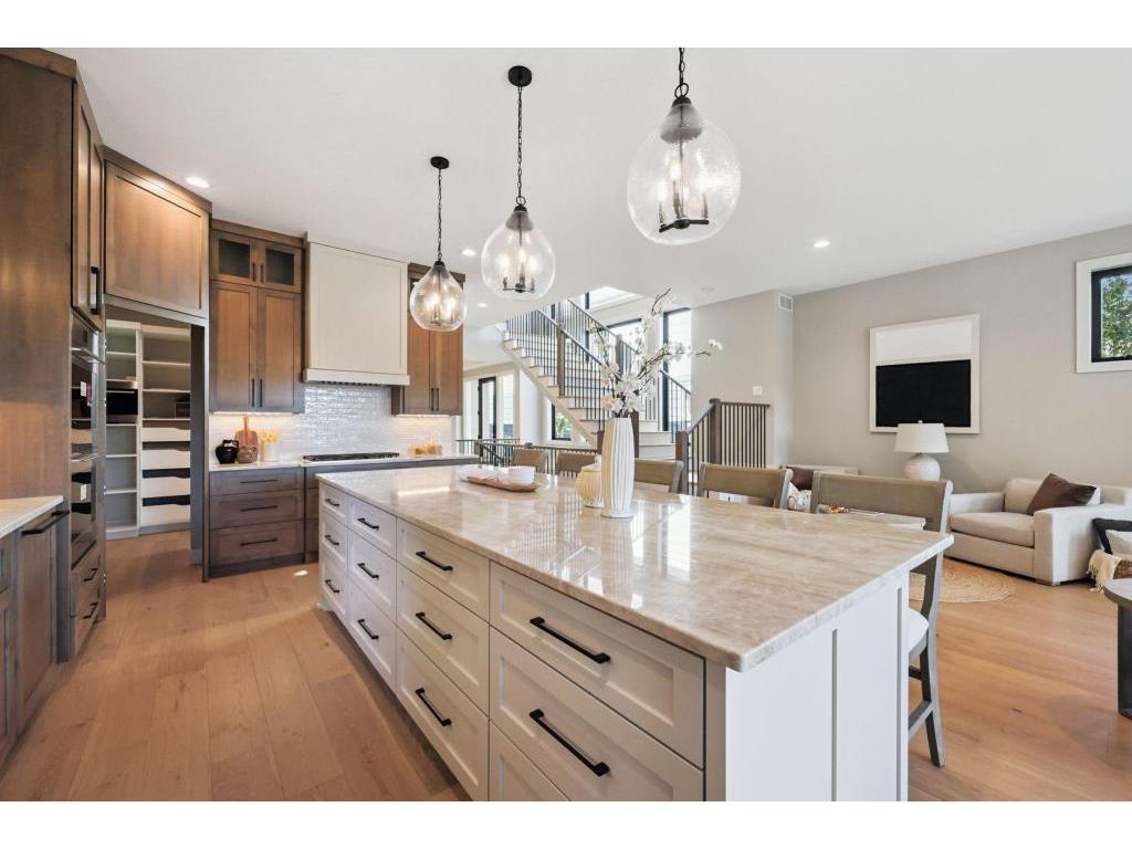 3061 Lake Shore Boulevard Minnetonka MN 55391 - Lake Minnetonka 7097286 image10