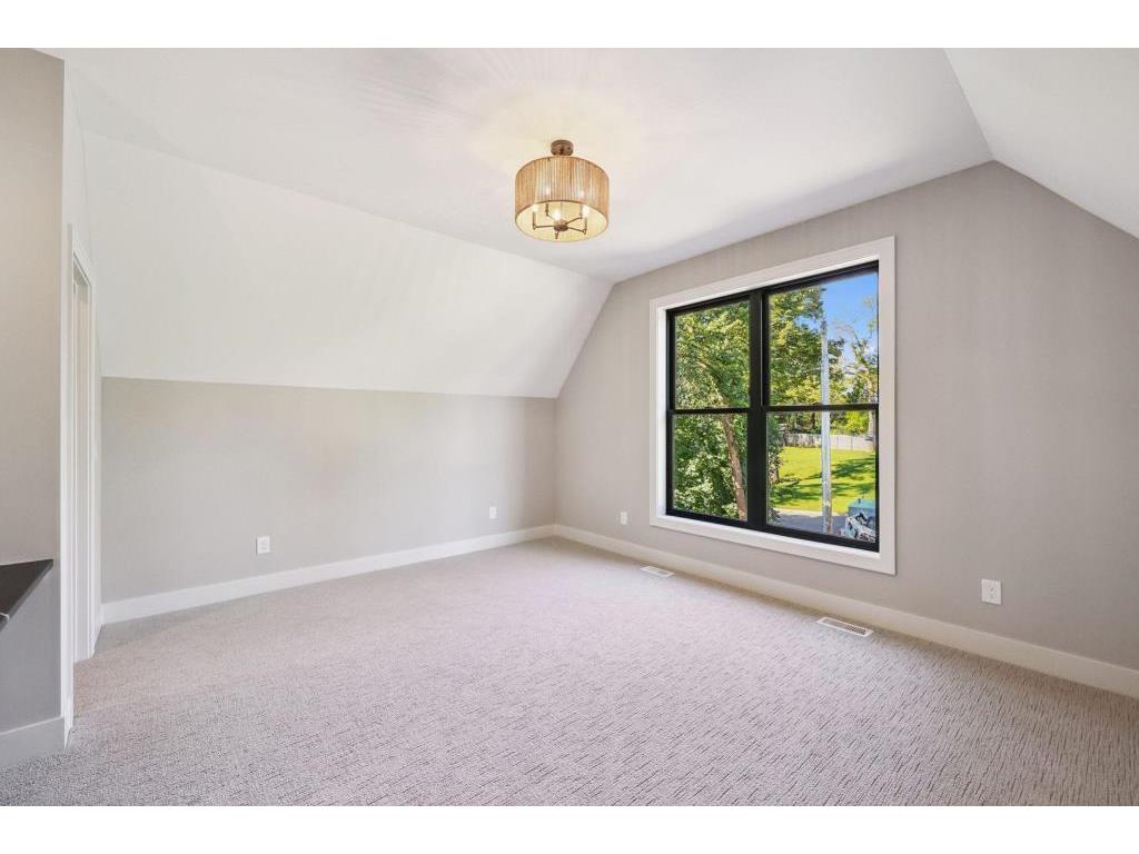 3061 Lake Shore Boulevard Minnetonka MN 55391 - Lake Minnetonka 7097286 image35