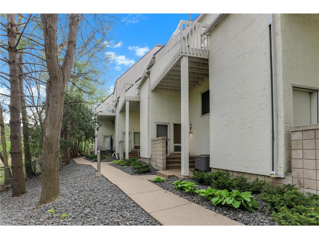 3062 Lake Shore Drive Minneapolis MN 55416 7060000 image14