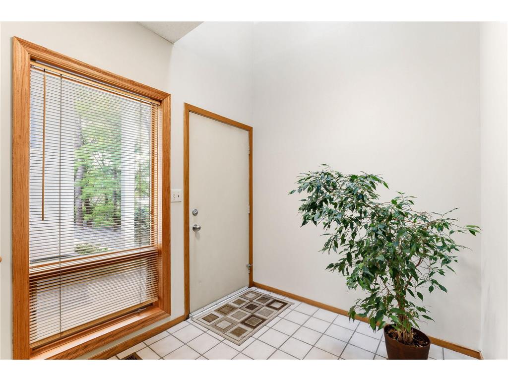 3062 Lake Shore Drive Minneapolis MN 55416 7060000 image16