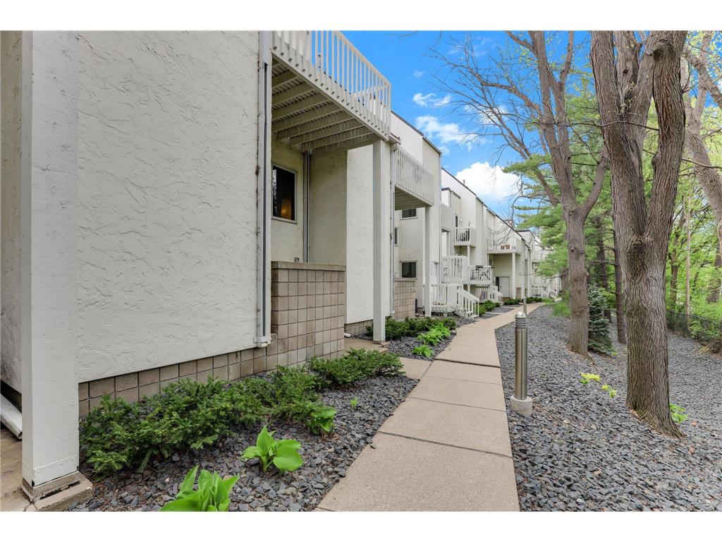 3062 Lake Shore Drive Minneapolis MN 55416 7060000 image37