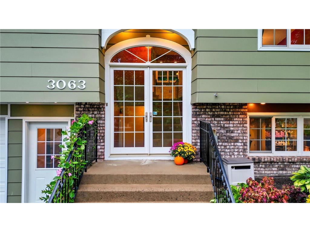 3063 Evelyn Street Roseville MN 55113 6810665 image1