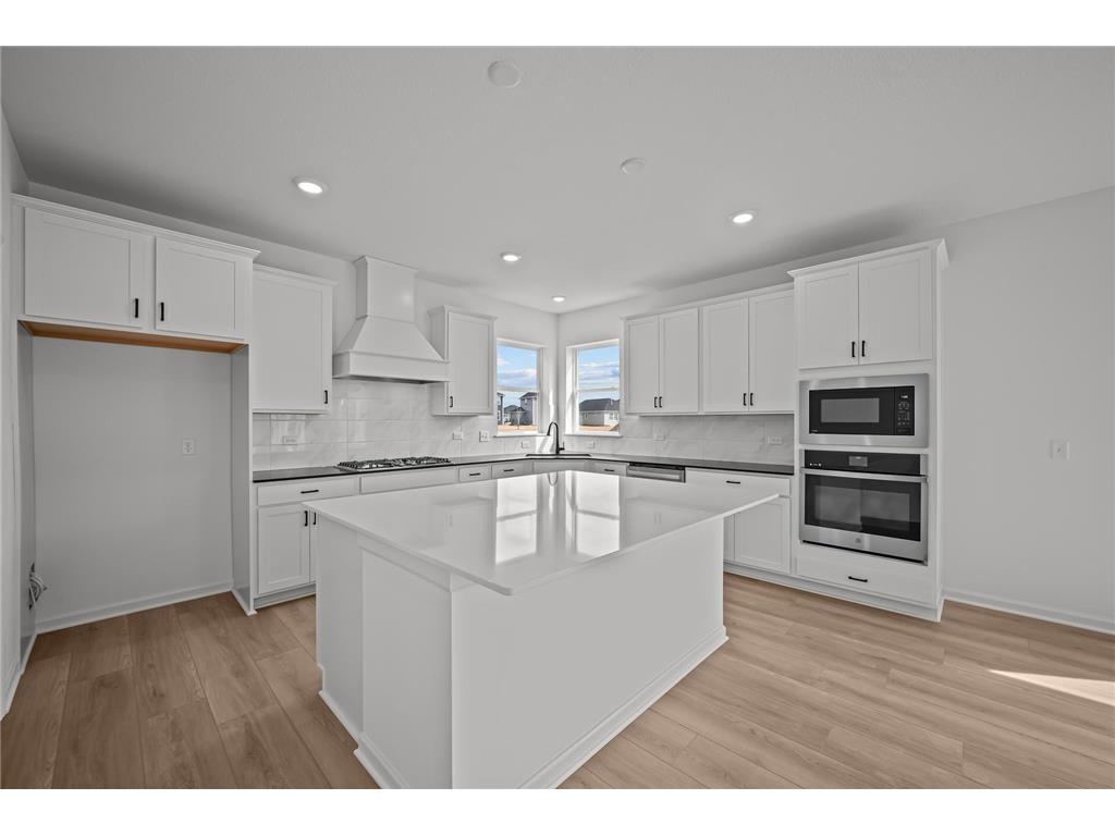 3067 Trinity Dr Shakopee MN 55379 7029363 image2